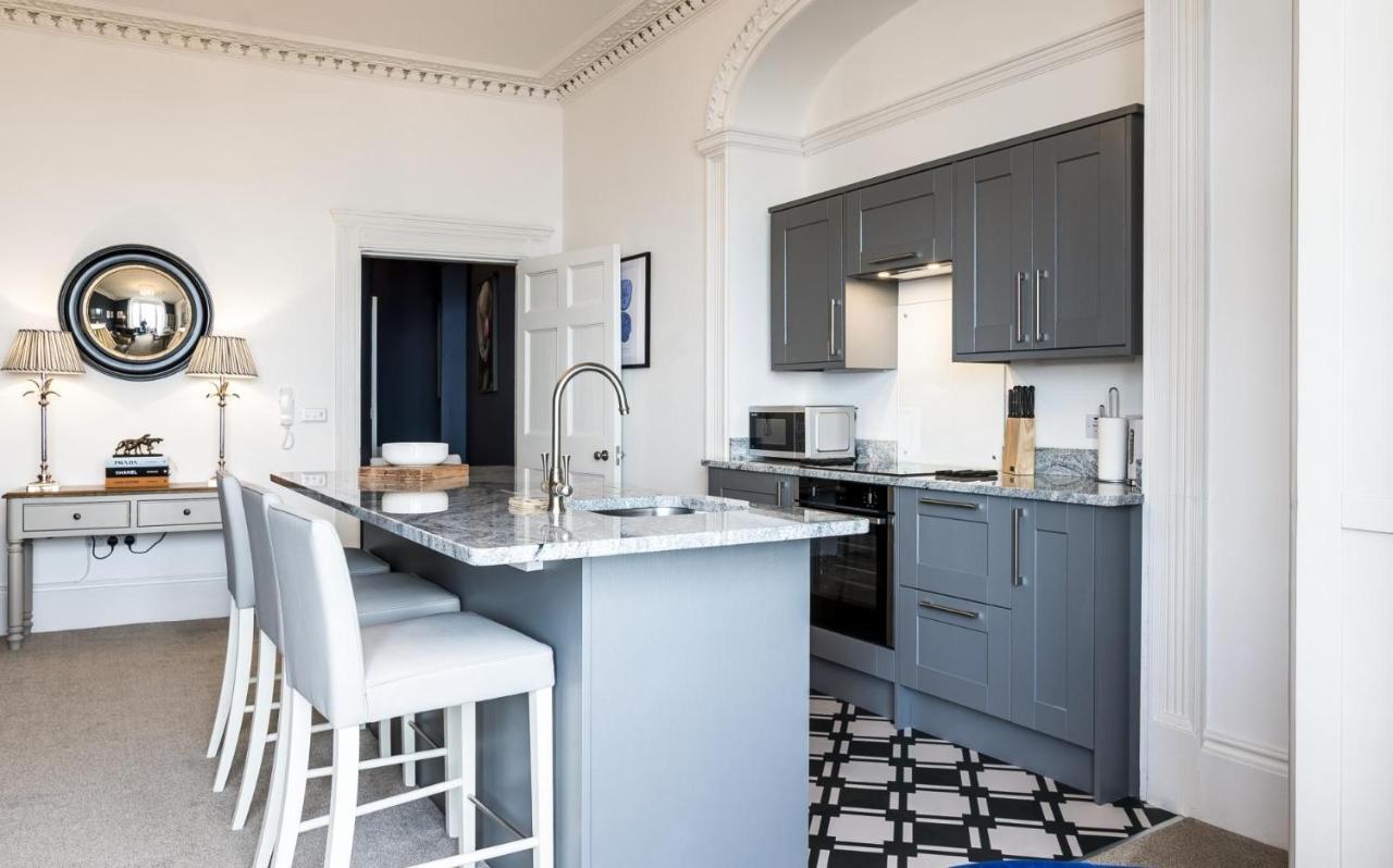 Fisherman'S Catch - Two Bedroom Luxury Apartment - Tenby Exterior photo